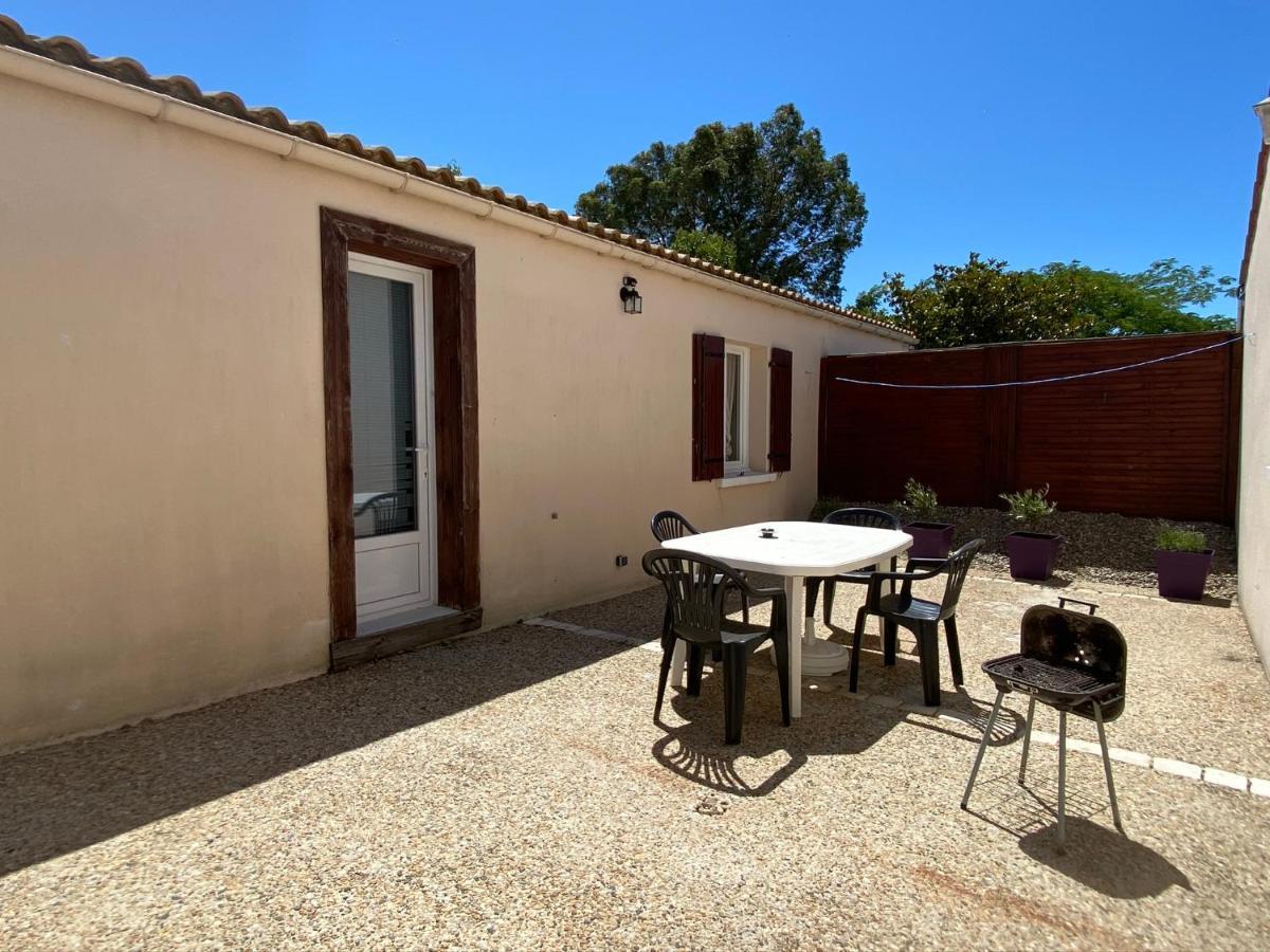 Maison *** Avec Cour 3Km Plage Et La Rochelle Saint-Vivien (Charente-Maritime) Exterior foto